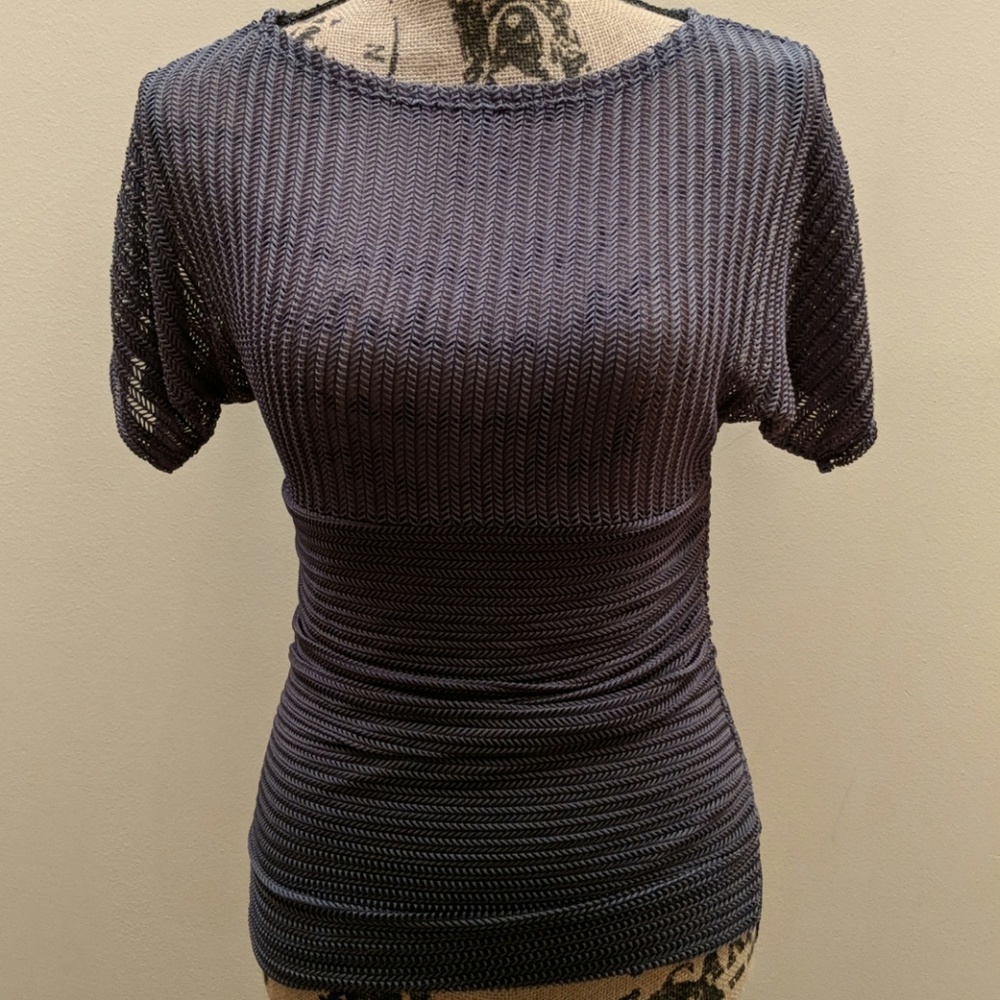 NWT GRAY SHORT SLEEVE TOP